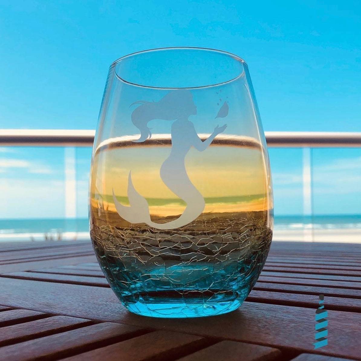 https://integritybottles.com/cdn/shop/products/crackle-ombre-wine-glass-mermaid-1-design-hand-etched-18oz-integrity-bottles-4317959127139_1200x.jpg?v=1571303314